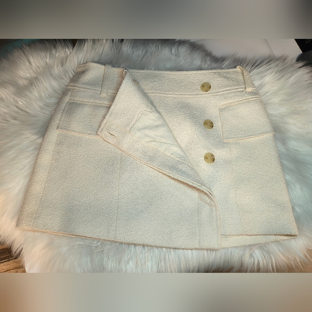 A.L.C. Cream Mini Skirt Textured Wrap Design Medium sz 6 Cora Skirt - Picture 14 of 14